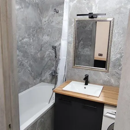 сдам посуточно жк акварель 8 Apartment